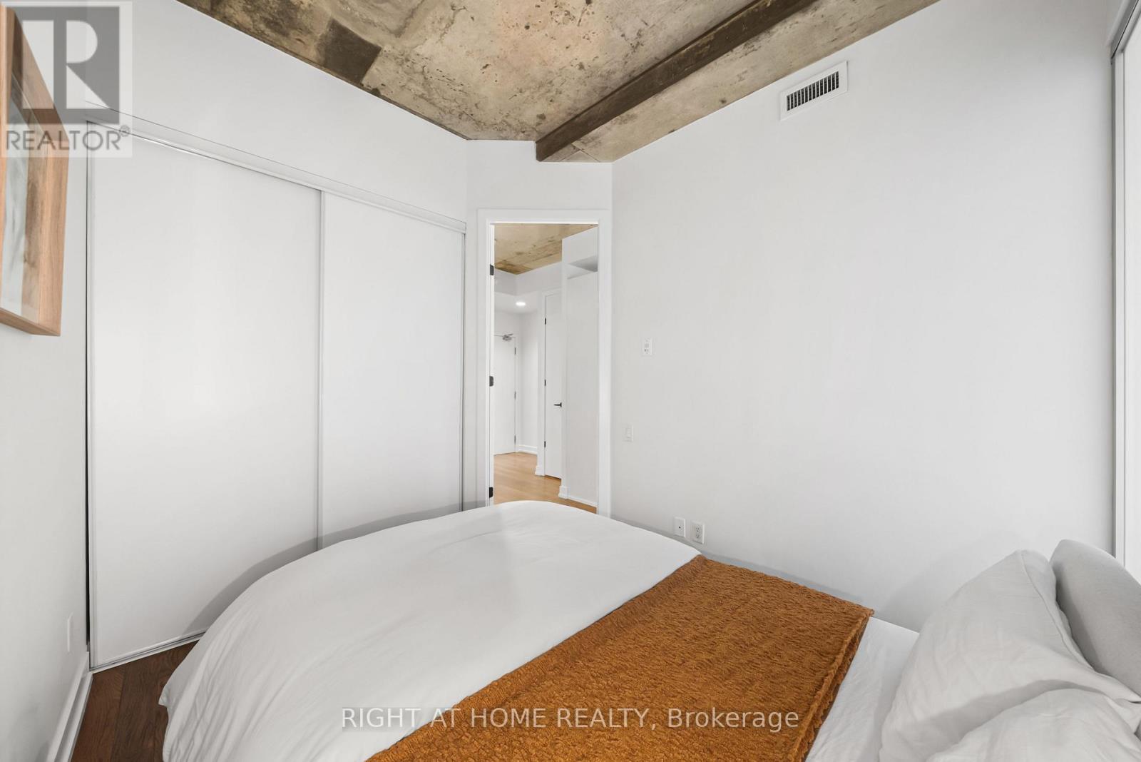 807 - 66 Portland Street, Toronto, Ontario  M5V 2M6 - Photo 13 - C13241656