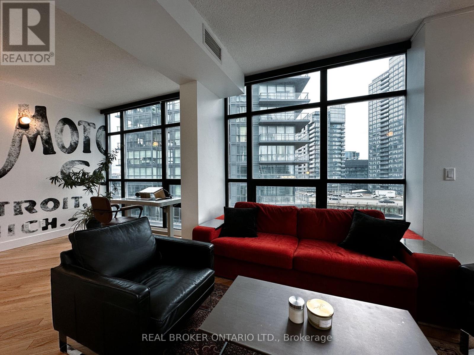 903 - 15 Bruyeres Mews, Toronto, Ontario  M5V 0A7 - Photo 8 - C13241668