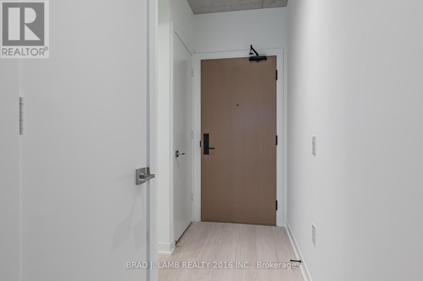 1005 - 195 Mccaul Street, Toronto, Ontario  M5T 0E5 - Photo 2 - C13241696