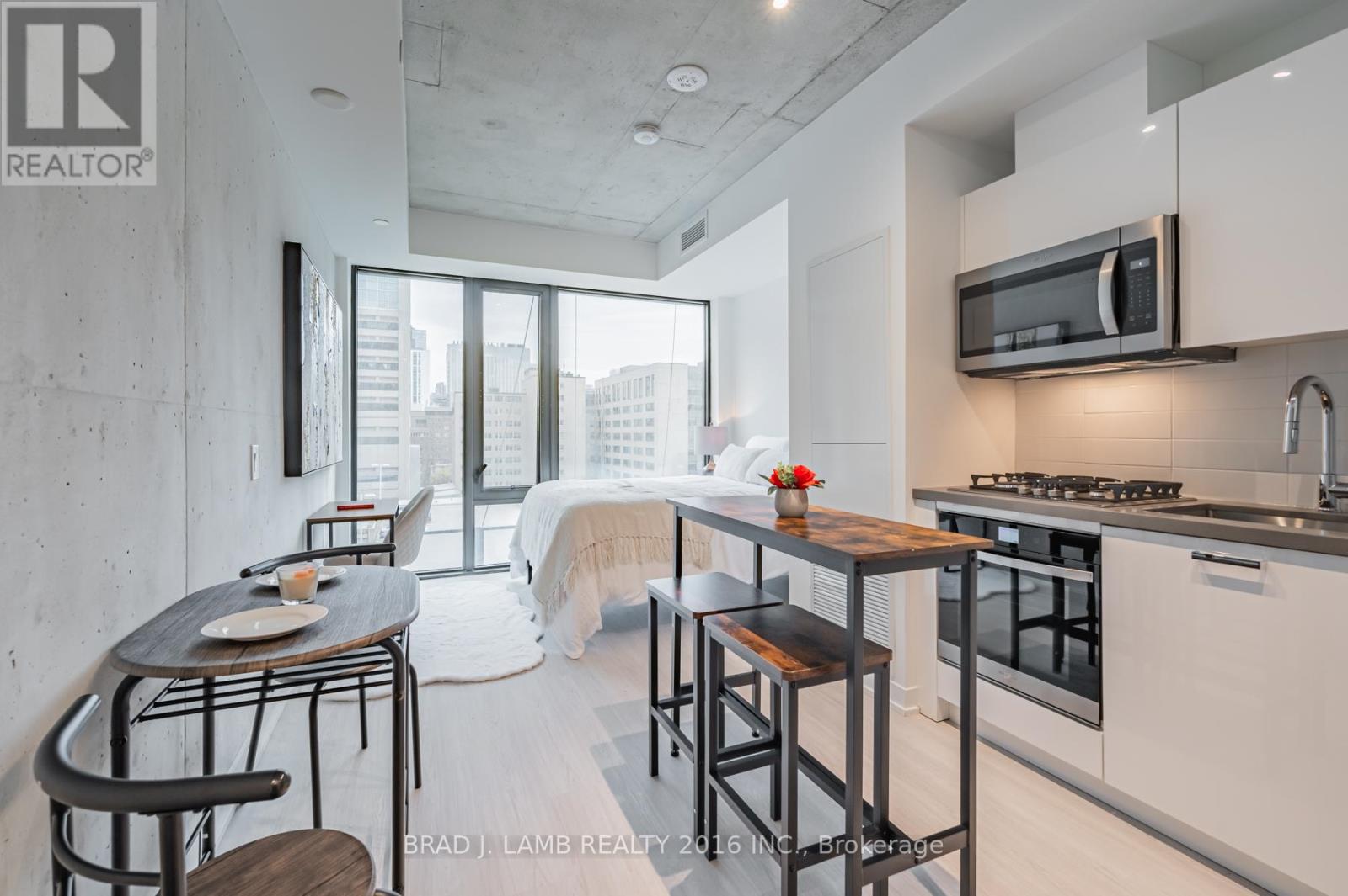 1005 - 195 Mccaul Street, Toronto, Ontario  M5T 0E5 - Photo 3 - C13241696