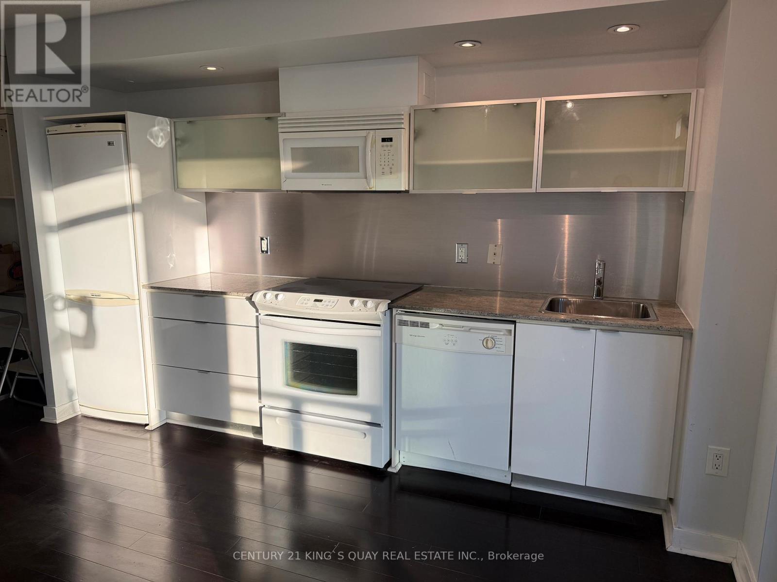 1725 - 4k Spadina Avenue, Toronto, Ontario  M5V 3Y9 - Photo 10 - C13241780