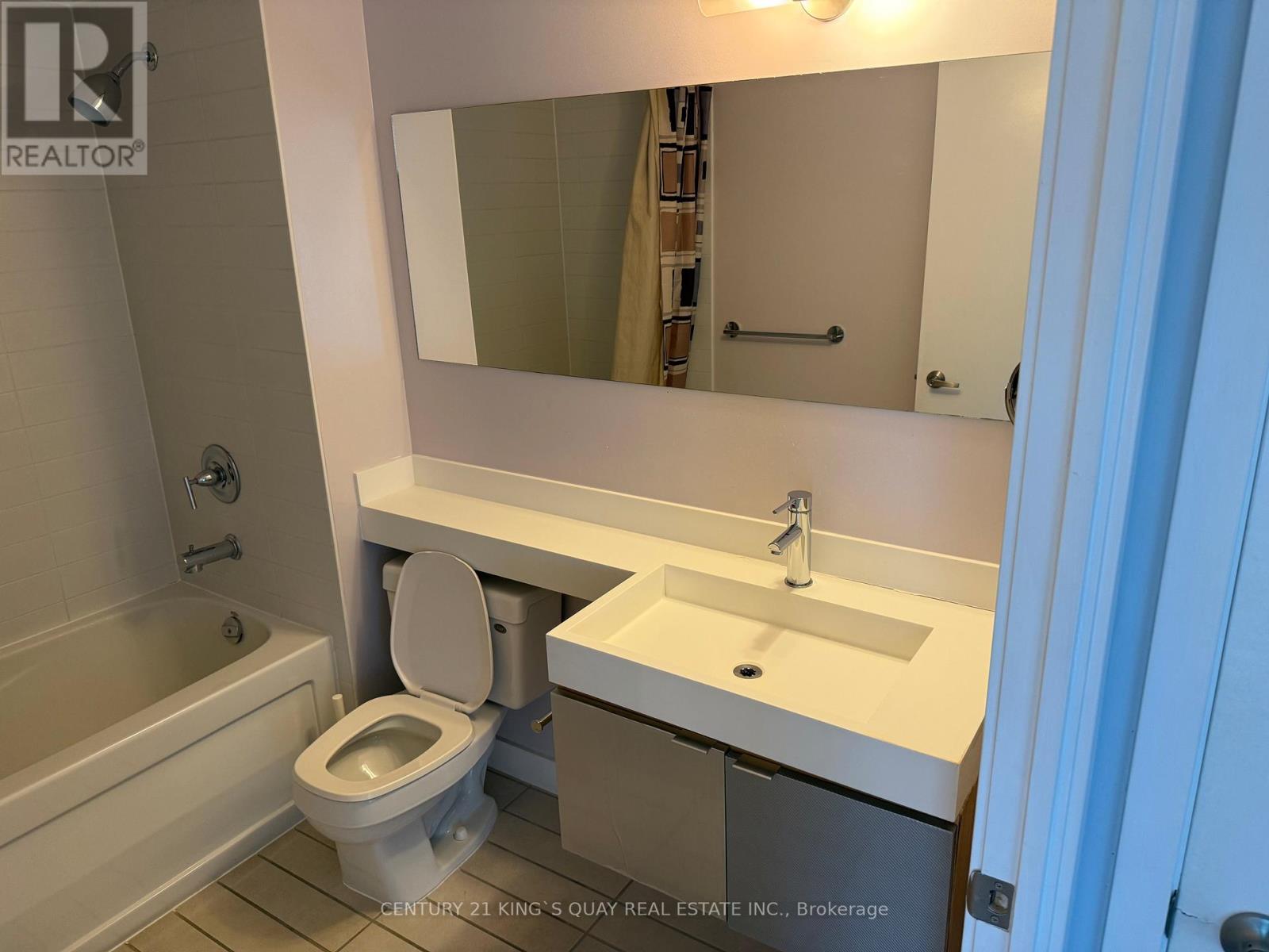 1725 - 4k Spadina Avenue, Toronto, Ontario  M5V 3Y9 - Photo 13 - C13241780