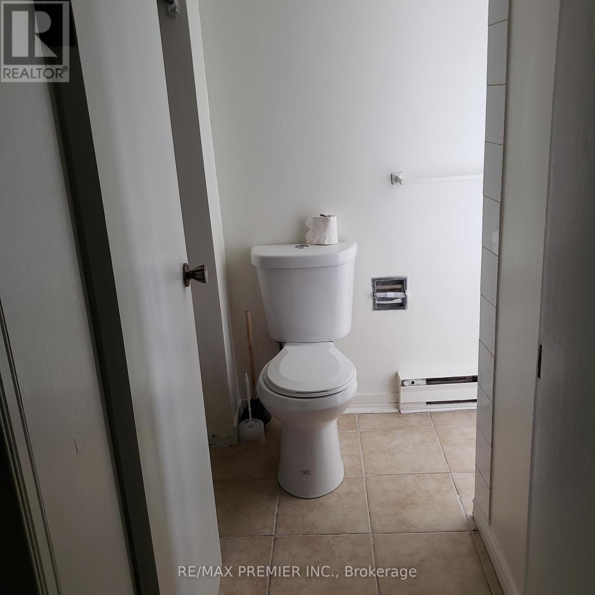 118 Bude Street, Toronto, Ontario  M6E 2E5 - Photo 11 - C13241826