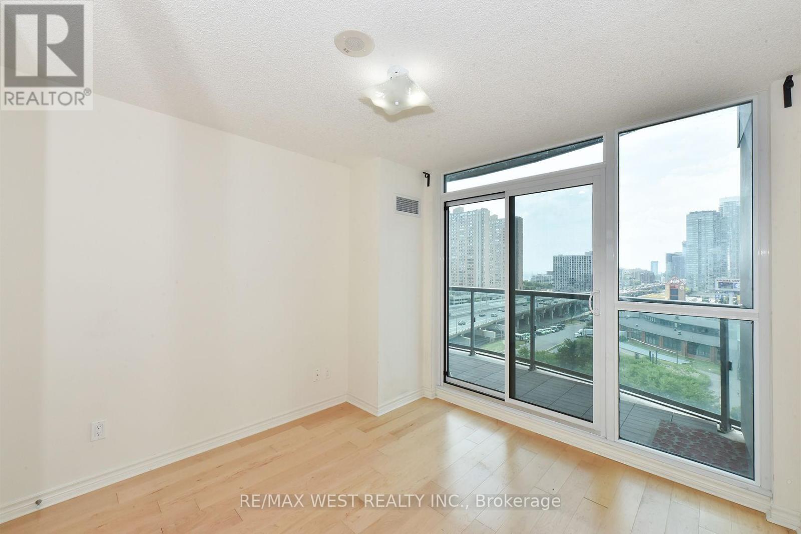 1512 - 25 Lower Simcoe Street, Toronto, Ontario  M5J 3A1 - Photo 17 - C13241838