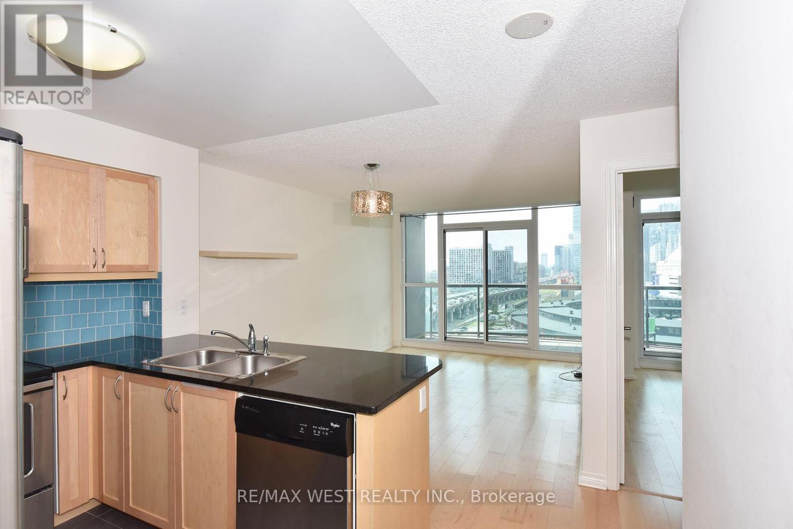 1512 - 25 Lower Simcoe Street, Toronto, Ontario  M5J 3A1 - Photo 7 - C13241838