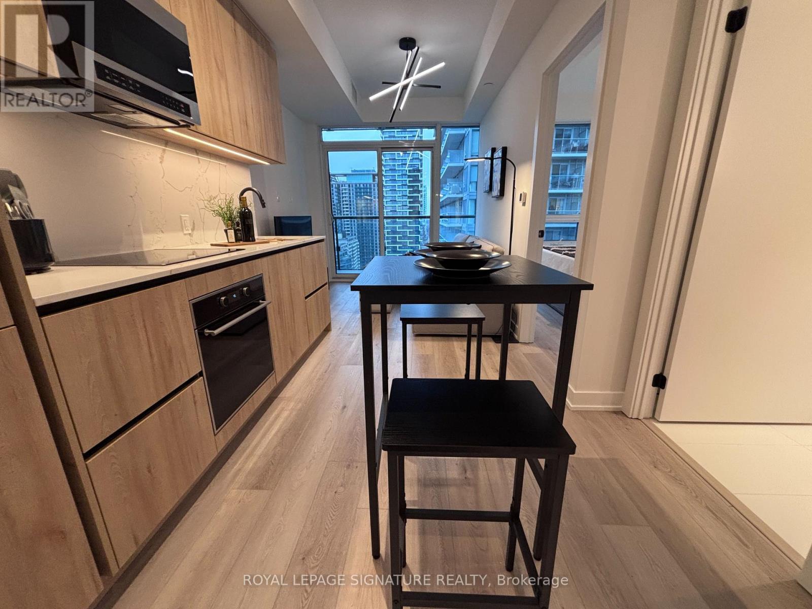 2104 - 127 Broadway Avenue, Toronto, Ontario  M4P 1V4 - Photo 3 - C13241850