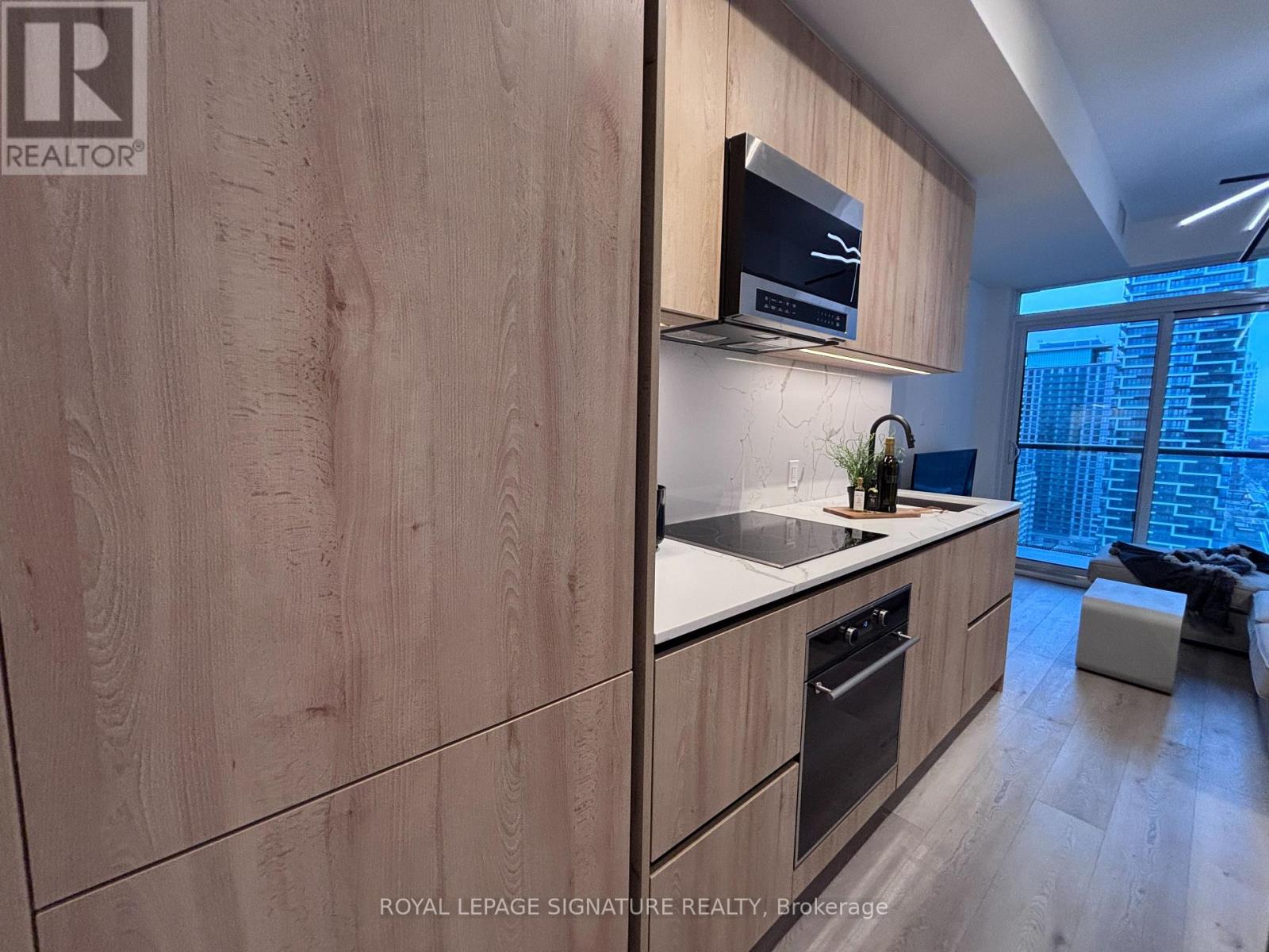 2104 - 127 Broadway Avenue, Toronto, Ontario  M4P 1V4 - Photo 5 - C13241850