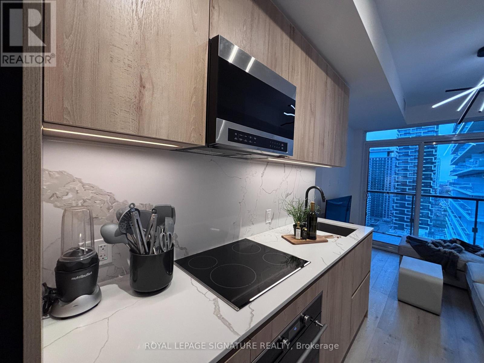 2104 - 127 Broadway Avenue, Toronto, Ontario  M4P 1V4 - Photo 8 - C13241850
