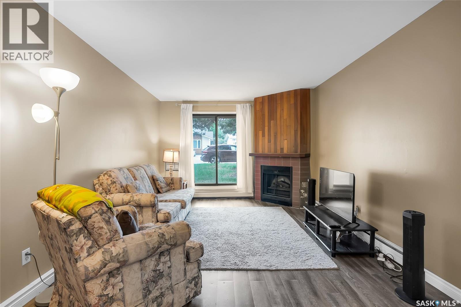 612 310 Stillwater Drive, Saskatoon, Saskatchewan  S7J 4H7 - Photo 4 - SK038251