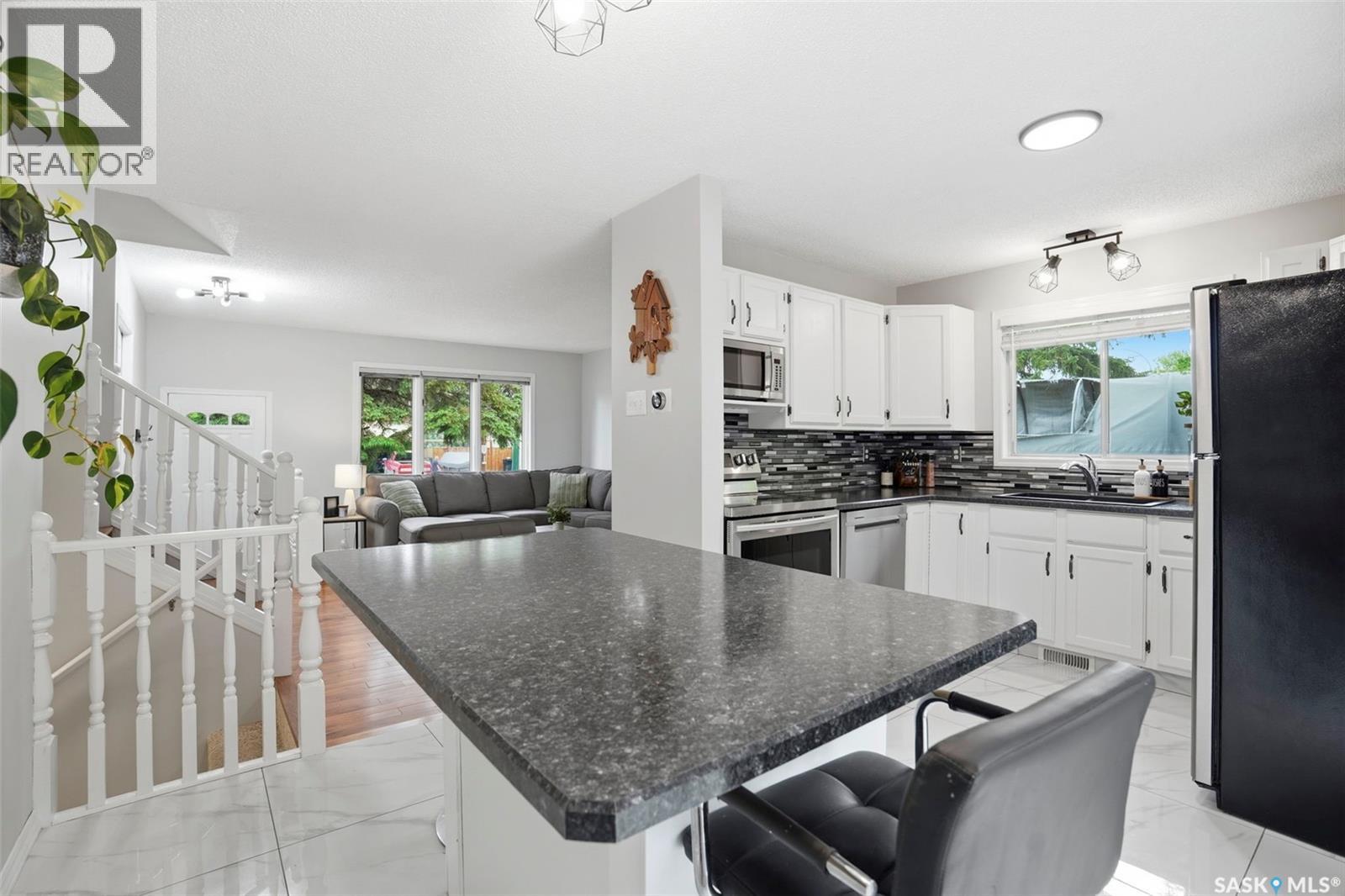 143 Adilman Drive, Saskatoon, Saskatchewan  S7K 7P3 - Photo 8 - SK038221