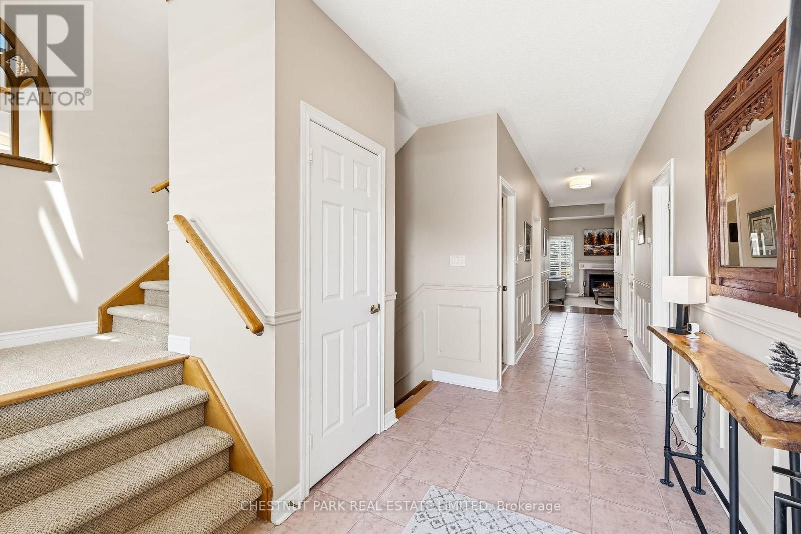 37 Waterbury Crescent, Scugog, Ontario  L9L 1R9 - Photo 4 - E13241936