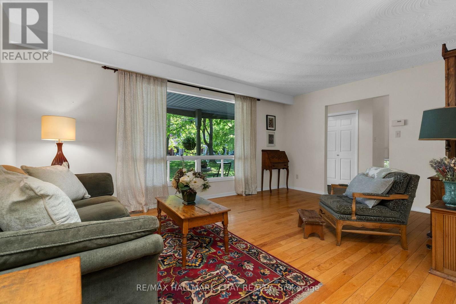 3724 Whitecap Drive, Innisfil, Ontario  L9S 2L4 - Photo 7 - N13241646