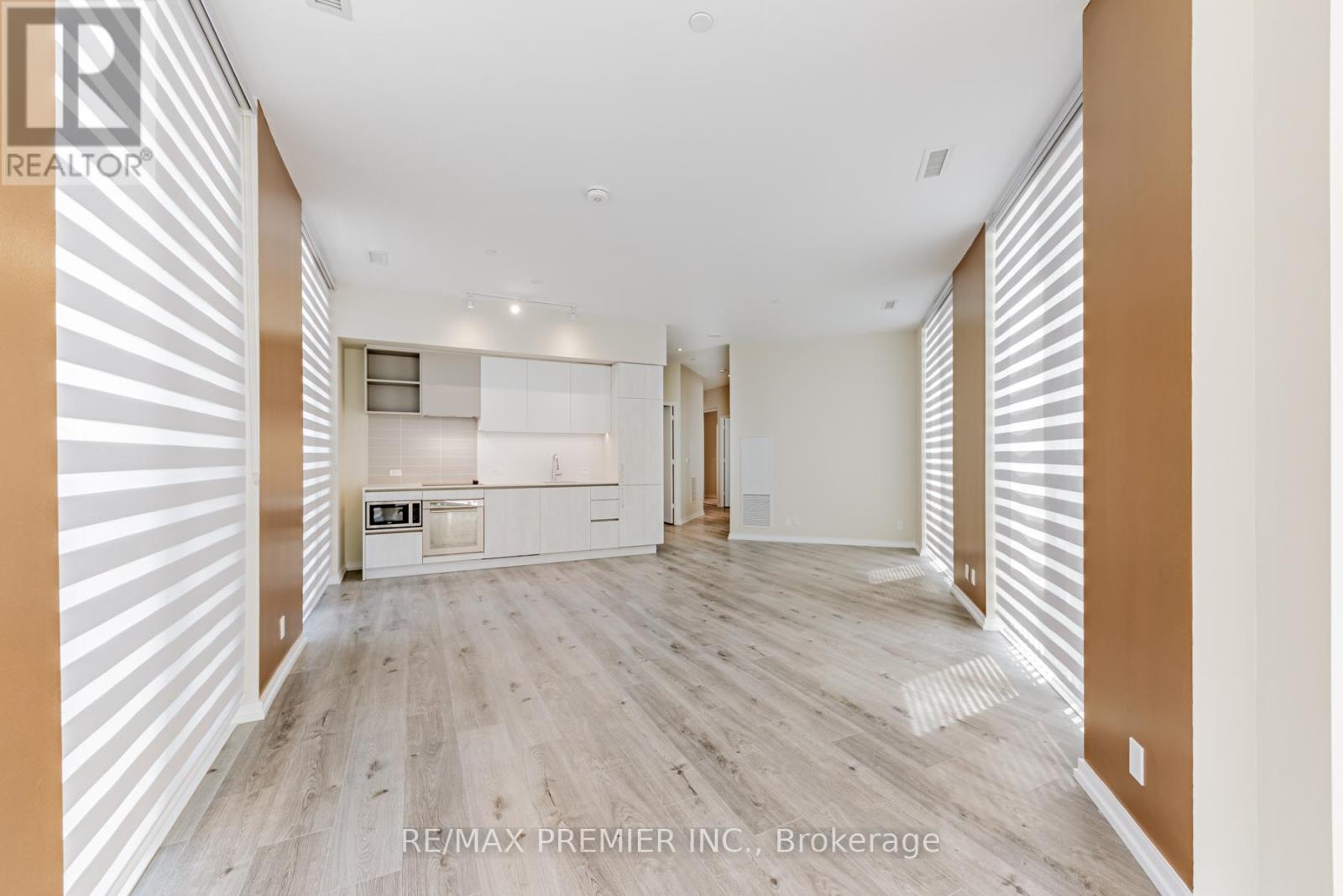 207 - 1000 Portage Parkway, Vaughan, Ontario  L4K 0L1 - Photo 8 - N13241666