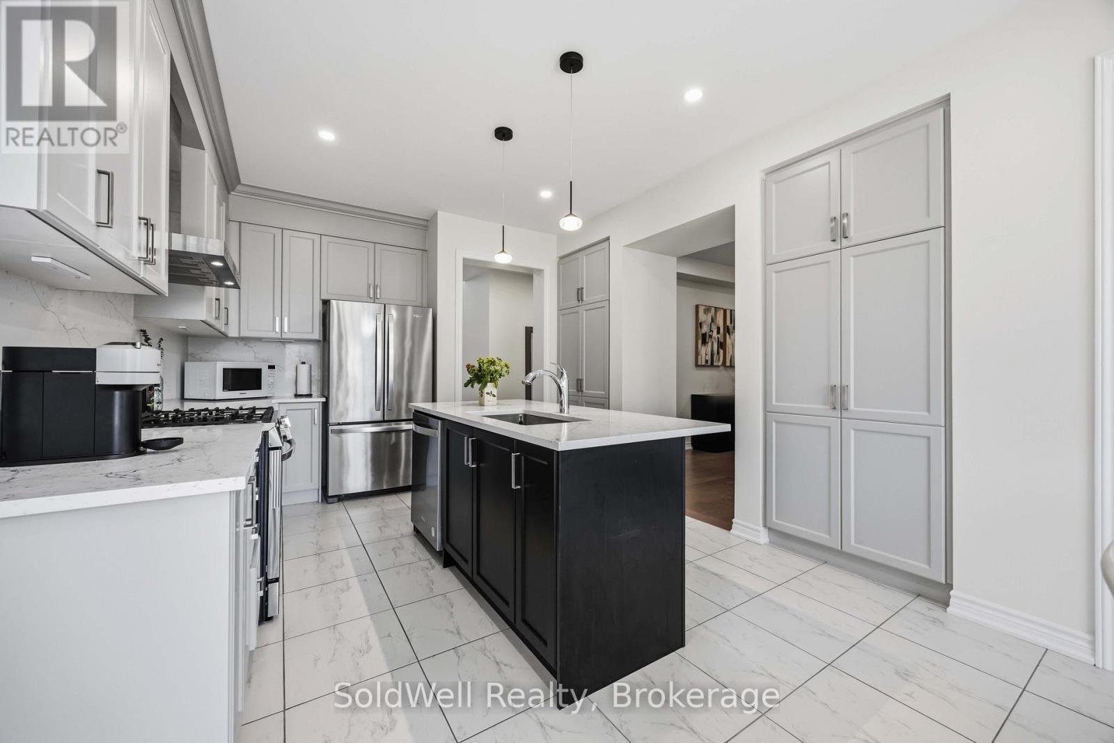 182 Silk Twist Drive, East Gwillimbury, Ontario  L9N 0V6 - Photo 9 - N13241702