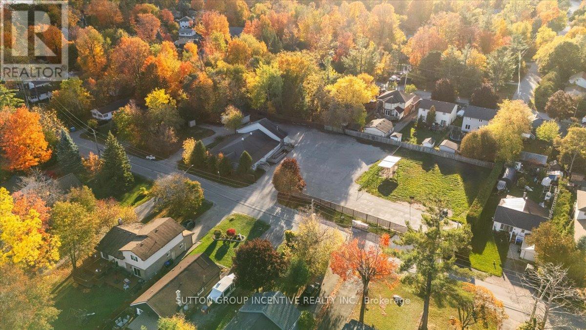 2044 25th Side Road, Innisfil, Ontario  L9S 1Z2 - Photo 3 - N13241730