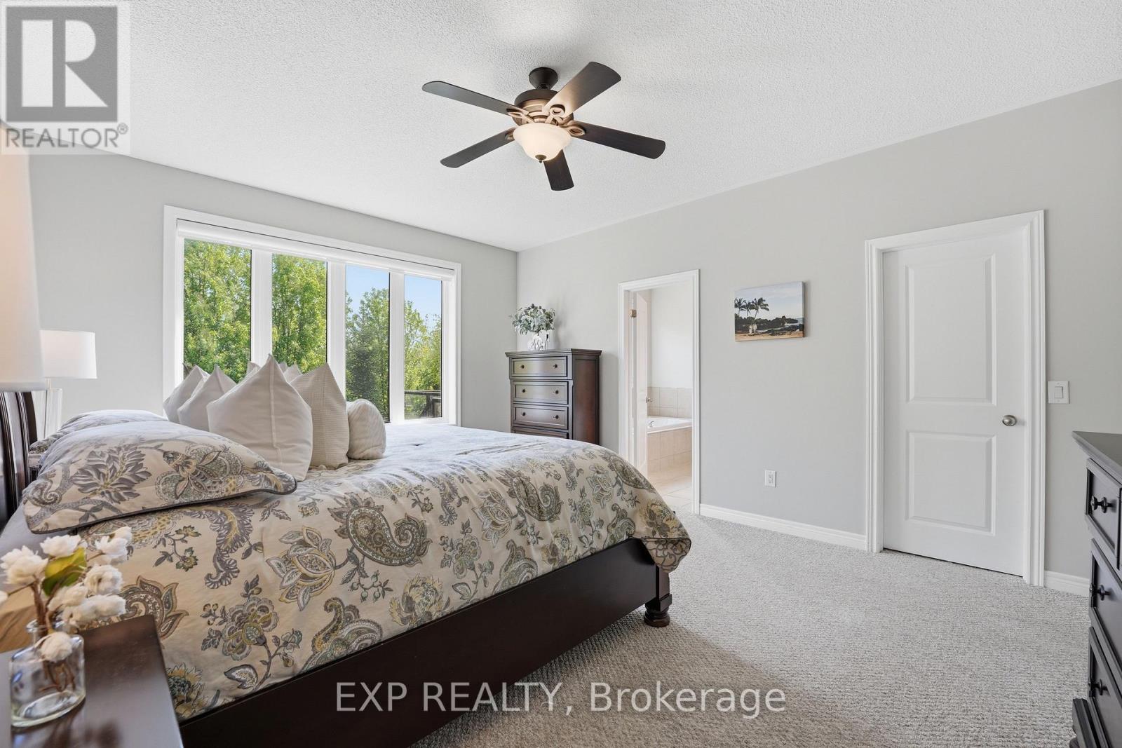 25 Manor Forest Road, East Gwillimbury (Mt Albert), Ontario  L0G 1M0 - Photo 15 - N13241748