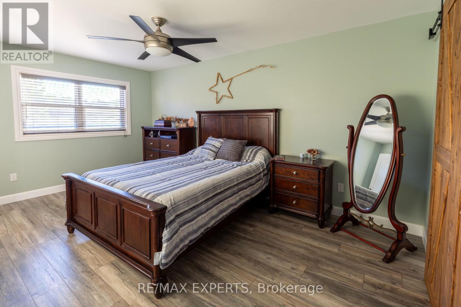213 Melbourne Drive, Bradford West Gwillimbury (Bradford), Ontario  L3Z 2Y8 - Photo 14 - N13241798