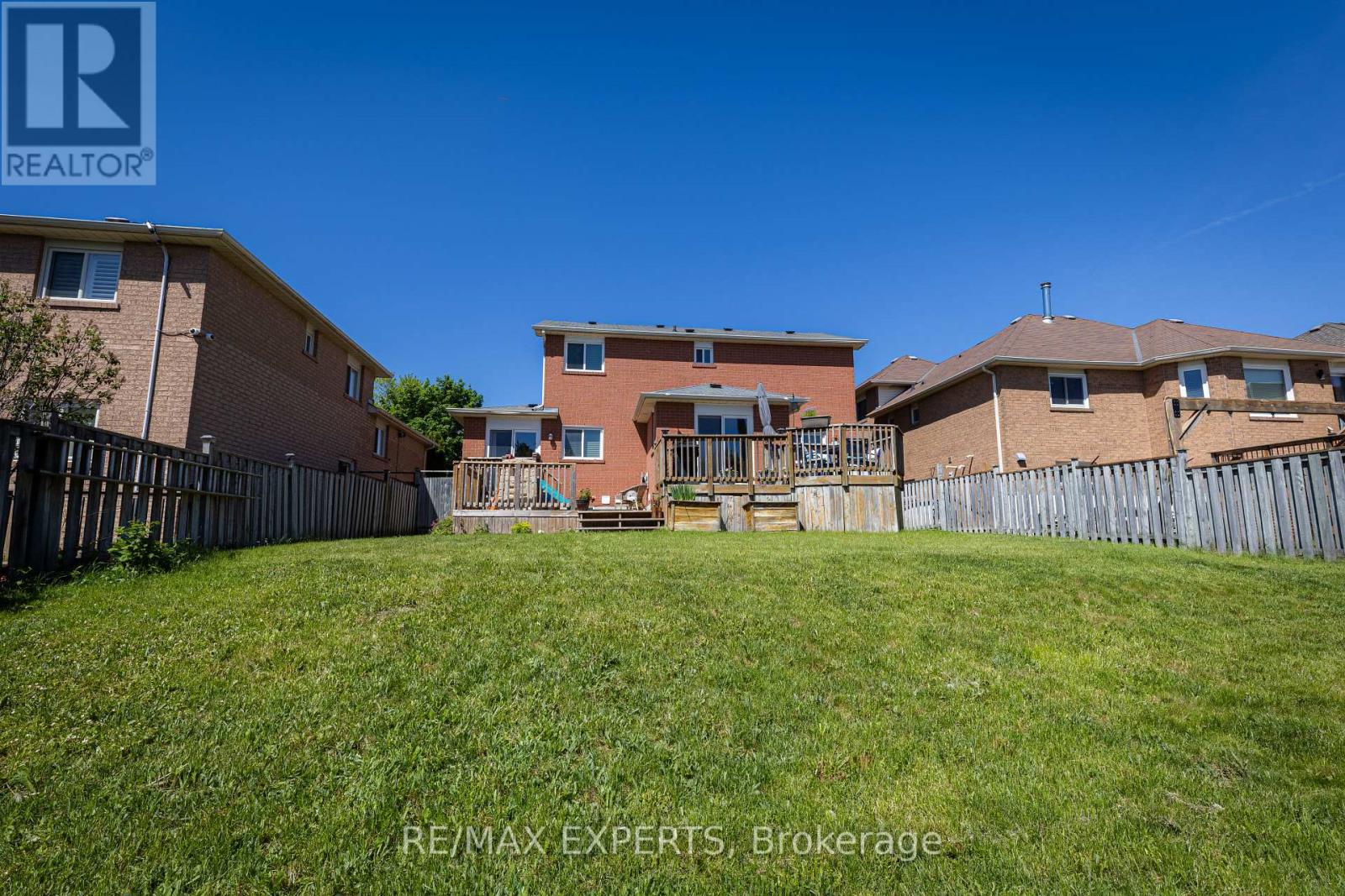 213 Melbourne Drive, Bradford West Gwillimbury (Bradford), Ontario  L3Z 2Y8 - Photo 23 - N13241798