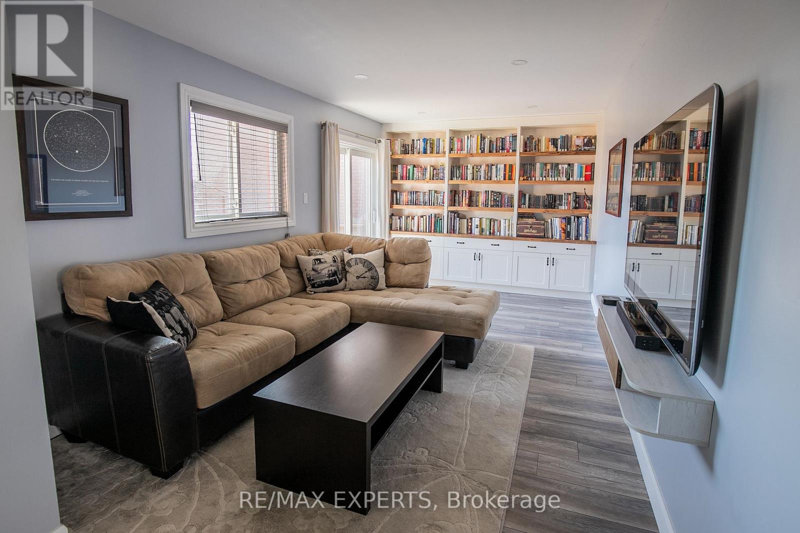 213 Melbourne Drive, Bradford West Gwillimbury (Bradford), Ontario  L3Z 2Y8 - Photo 7 - N13241798
