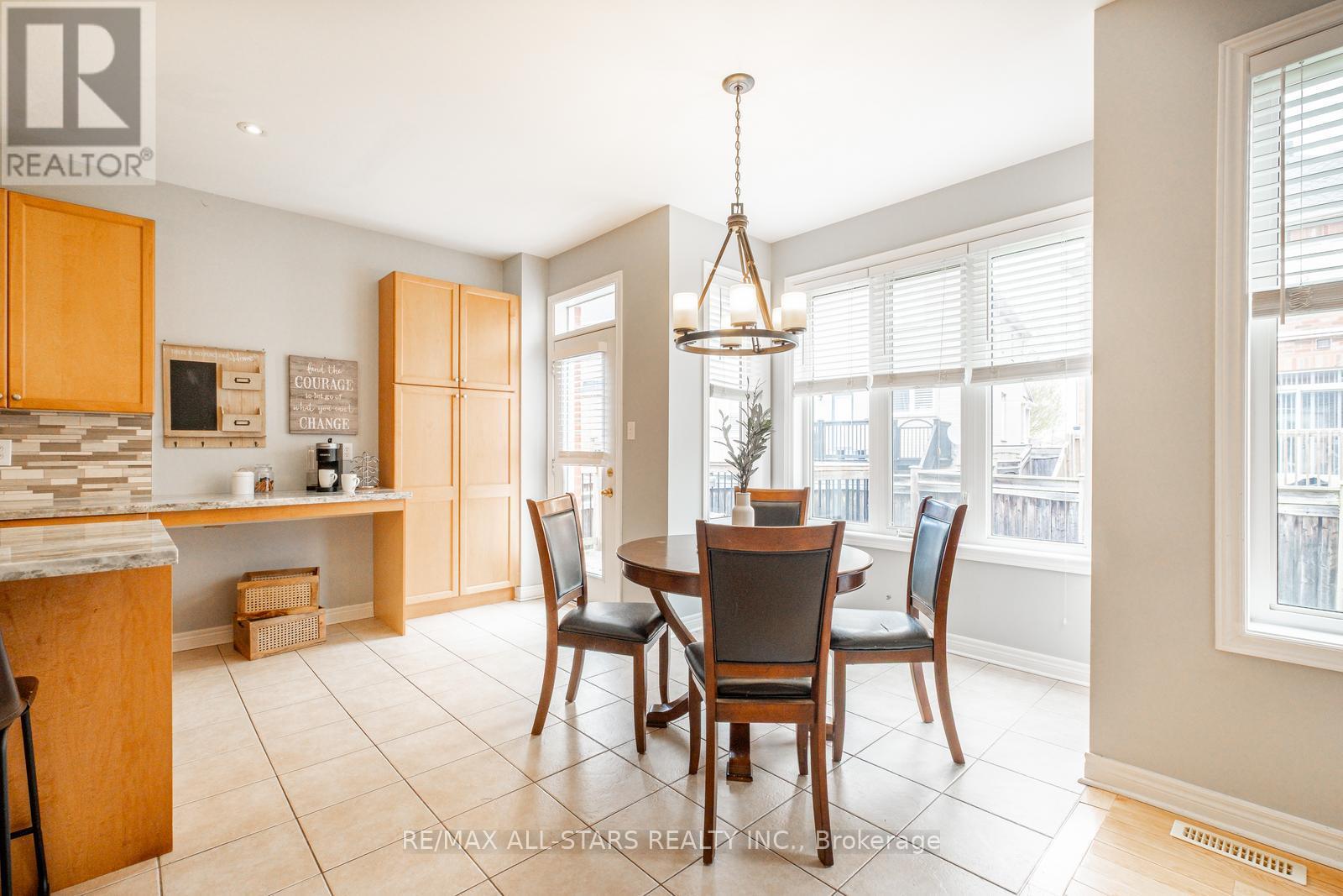 43 Horsedreamer Lane, Whitchurch-Stouffville, Ontario  L4A 0G6 - Photo 15 - N13241920