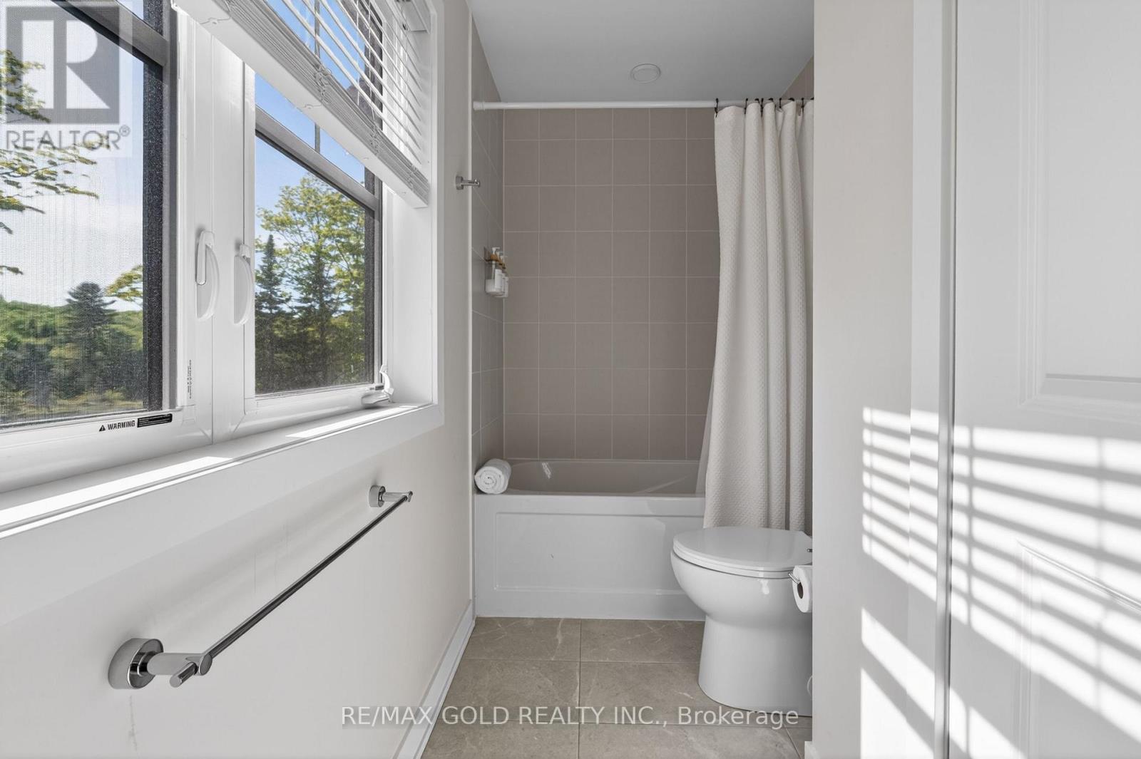 1011 Ridgeline Drive, Lake Of Bays, Ontario  P1H 2J6 - Photo 37 - X13210062