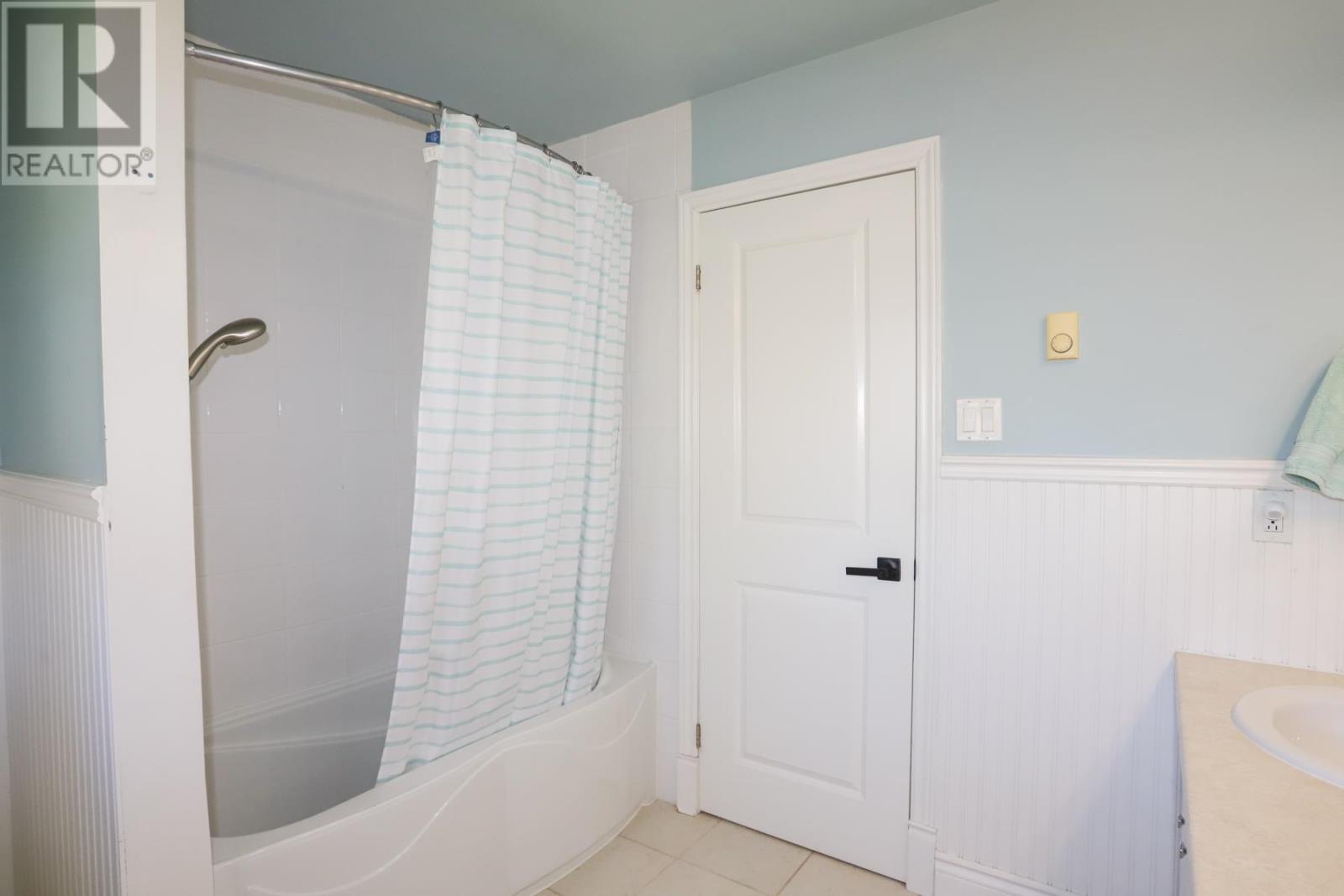 44 Woodhurst Dr, Sault Ste. Marie, Ontario  P6C 5Y9 - Photo 37 - SM261236