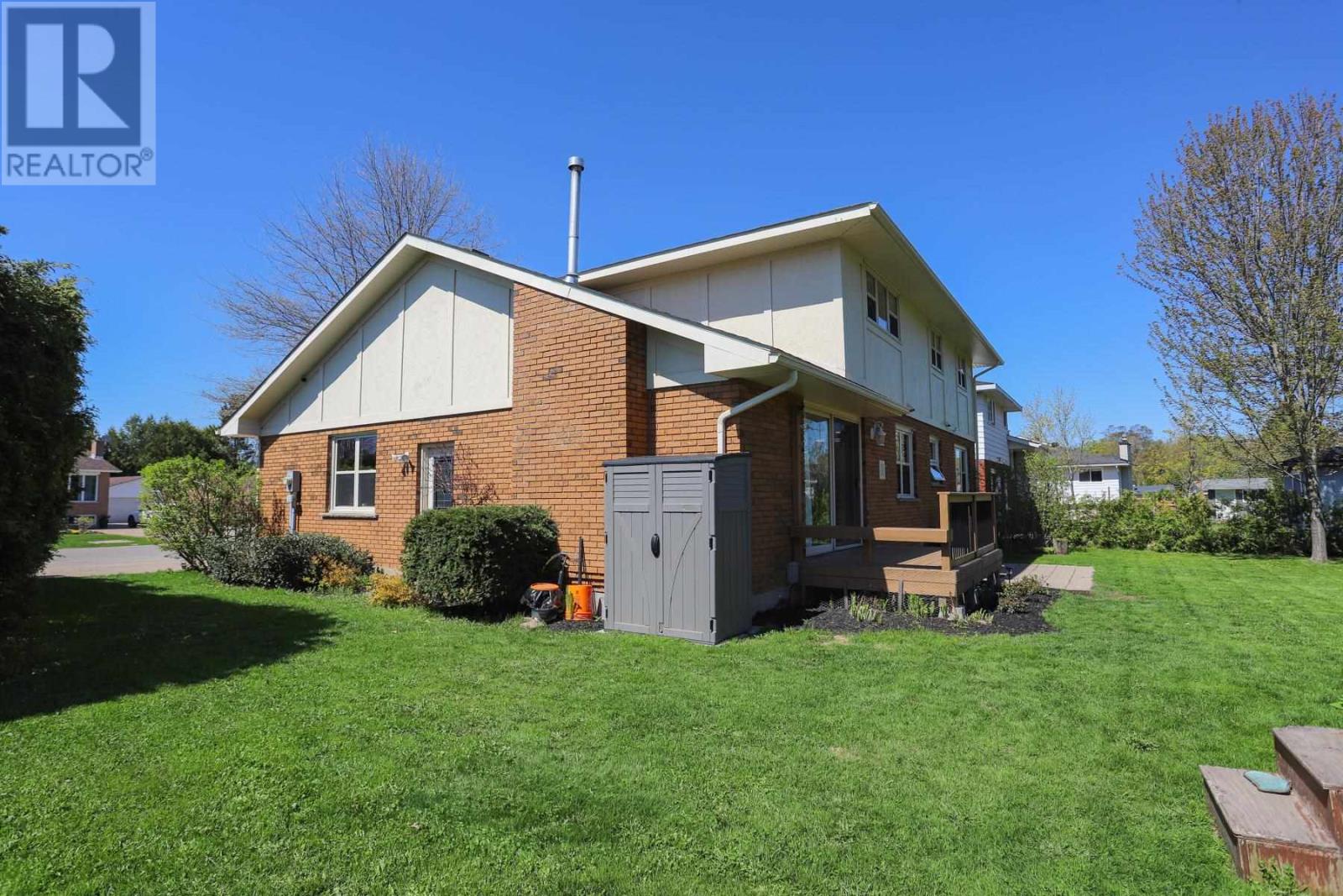 44 Woodhurst Dr, Sault Ste. Marie, Ontario  P6C 5Y9 - Photo 8 - SM261236