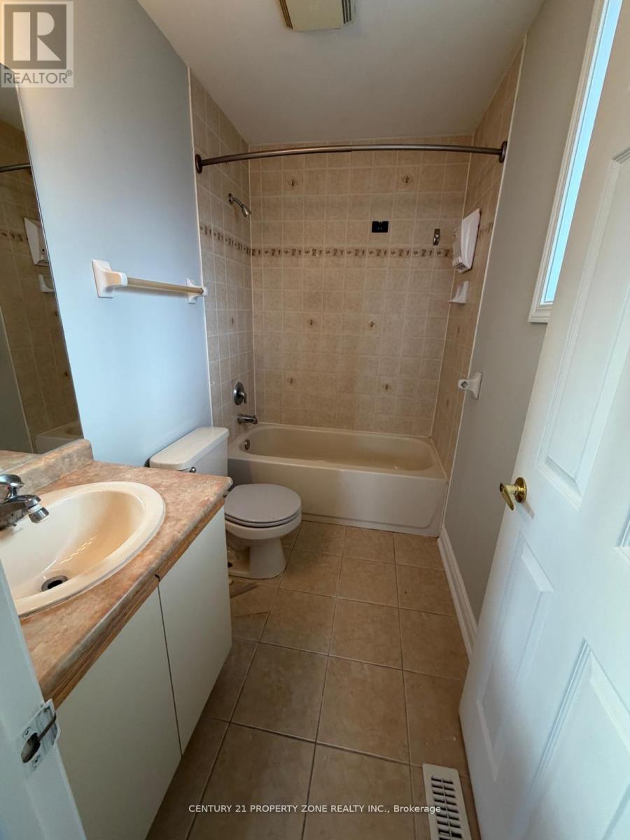 42 Patrick Drive, Barrie (Painswick South), Ontario  L4N 0H1 - Photo 3 - S13241712