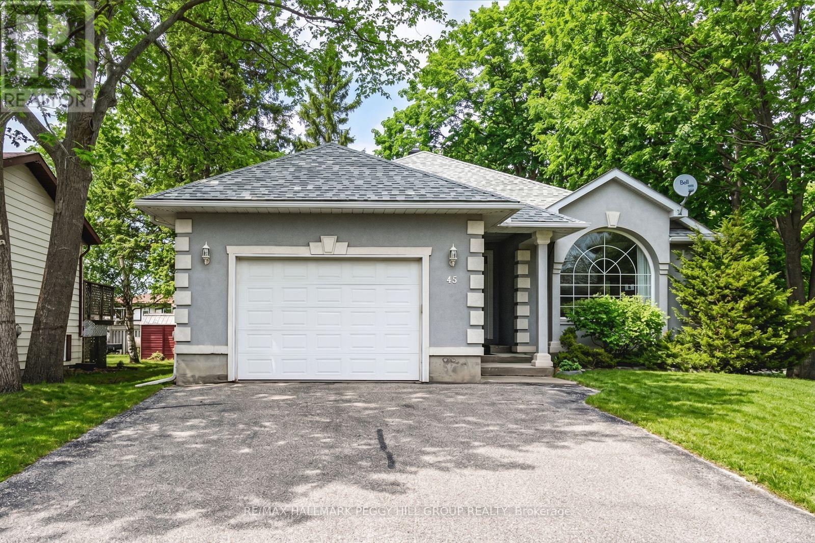 45 Brule Street, Penetanguishene, Ontario  L9M 1H2 - Photo 1 - S13241790