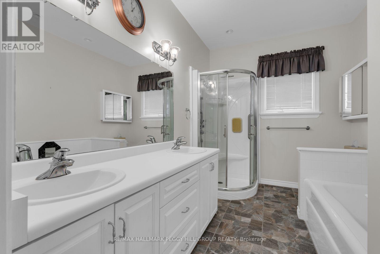 45 Brule Street, Penetanguishene, Ontario  L9M 1H2 - Photo 9 - S13241790