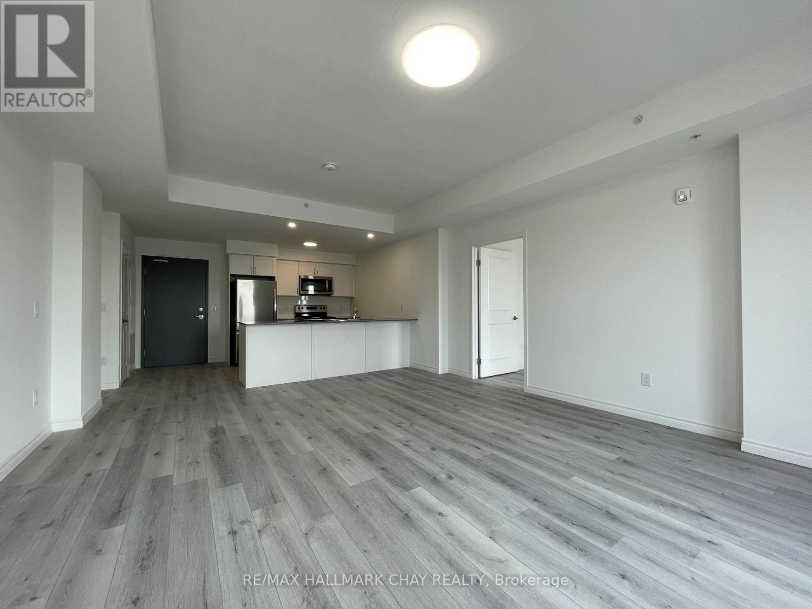 203 - 30 Hanmer Street W, Barrie (West Bayfield), Ontario  L4N 0J8 - Photo 11 - S13241876