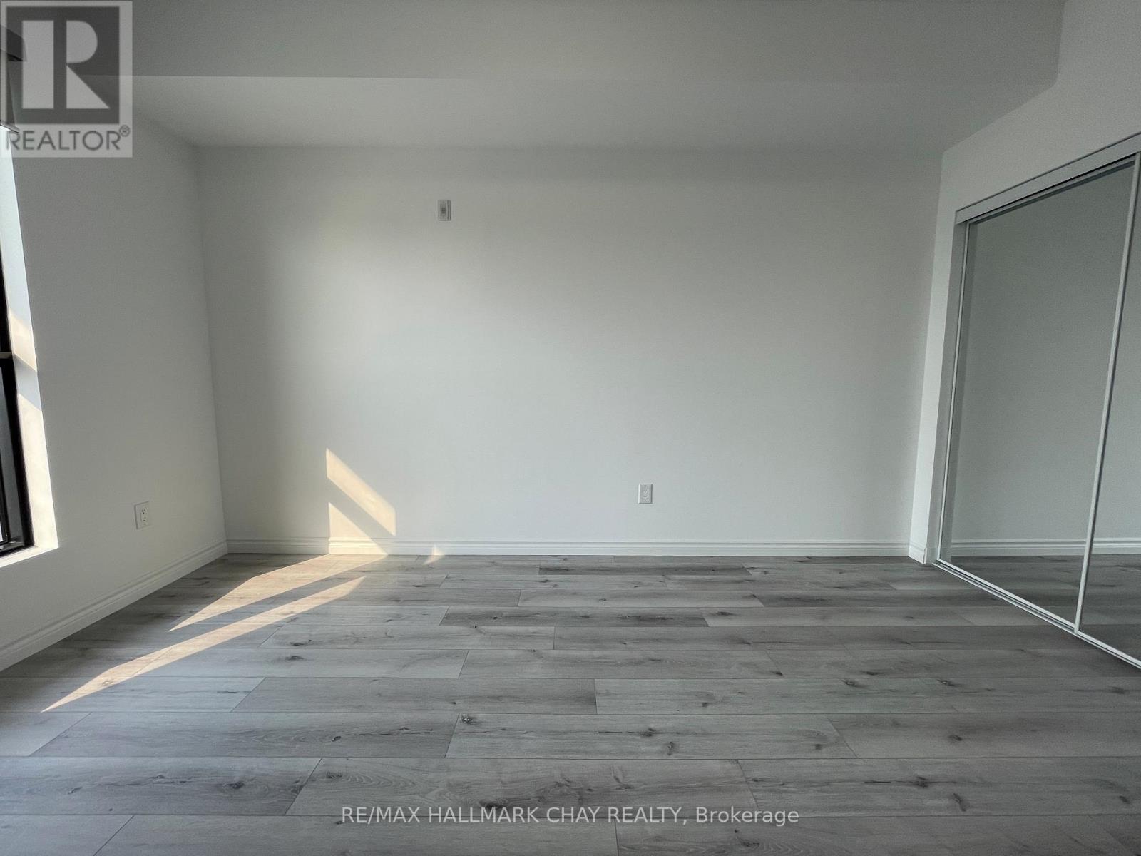203 - 30 Hanmer Street W, Barrie (West Bayfield), Ontario  L4N 0J8 - Photo 25 - S13241876