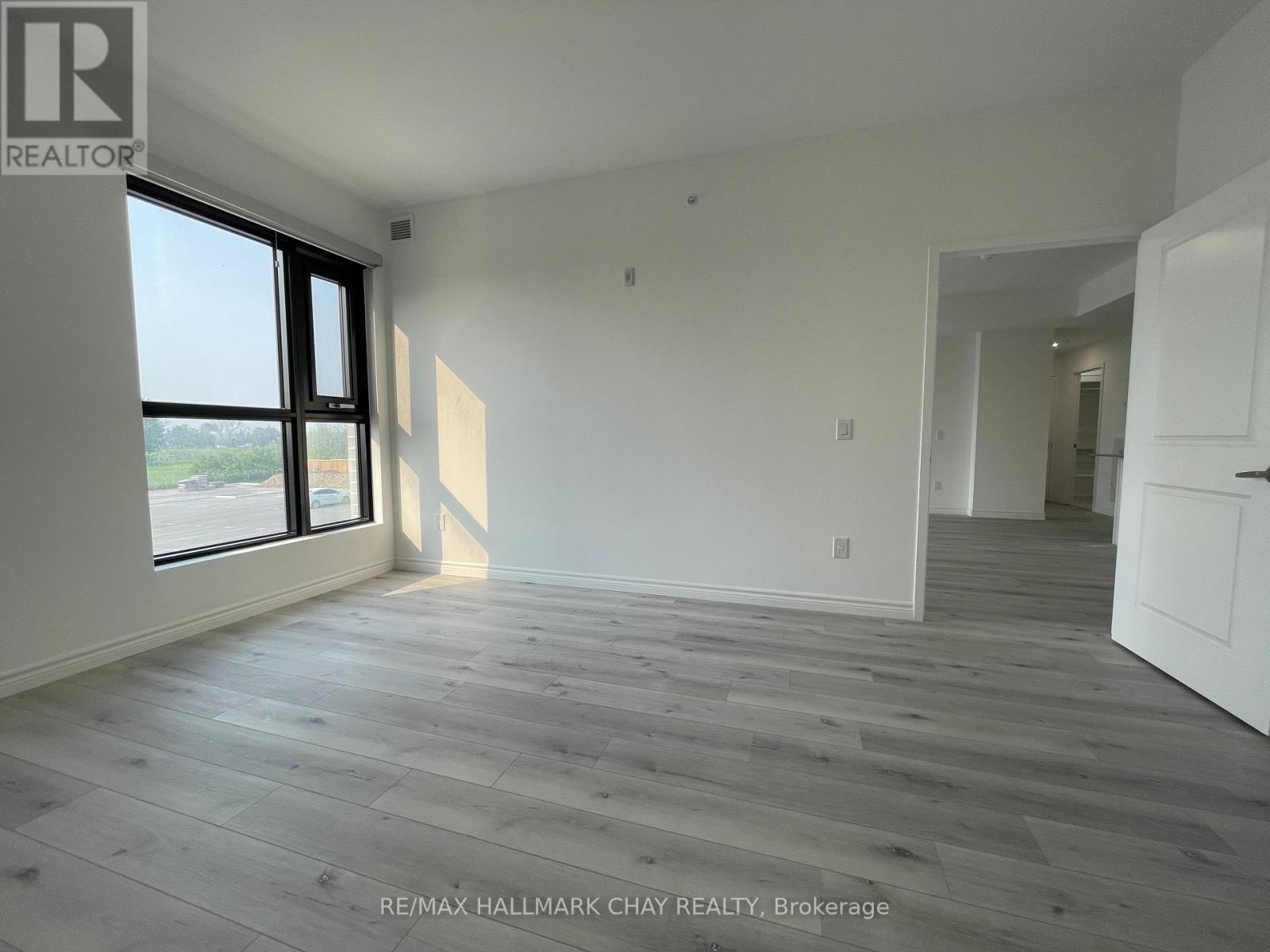 203 - 30 Hanmer Street W, Barrie (West Bayfield), Ontario  L4N 0J8 - Photo 30 - S13241876
