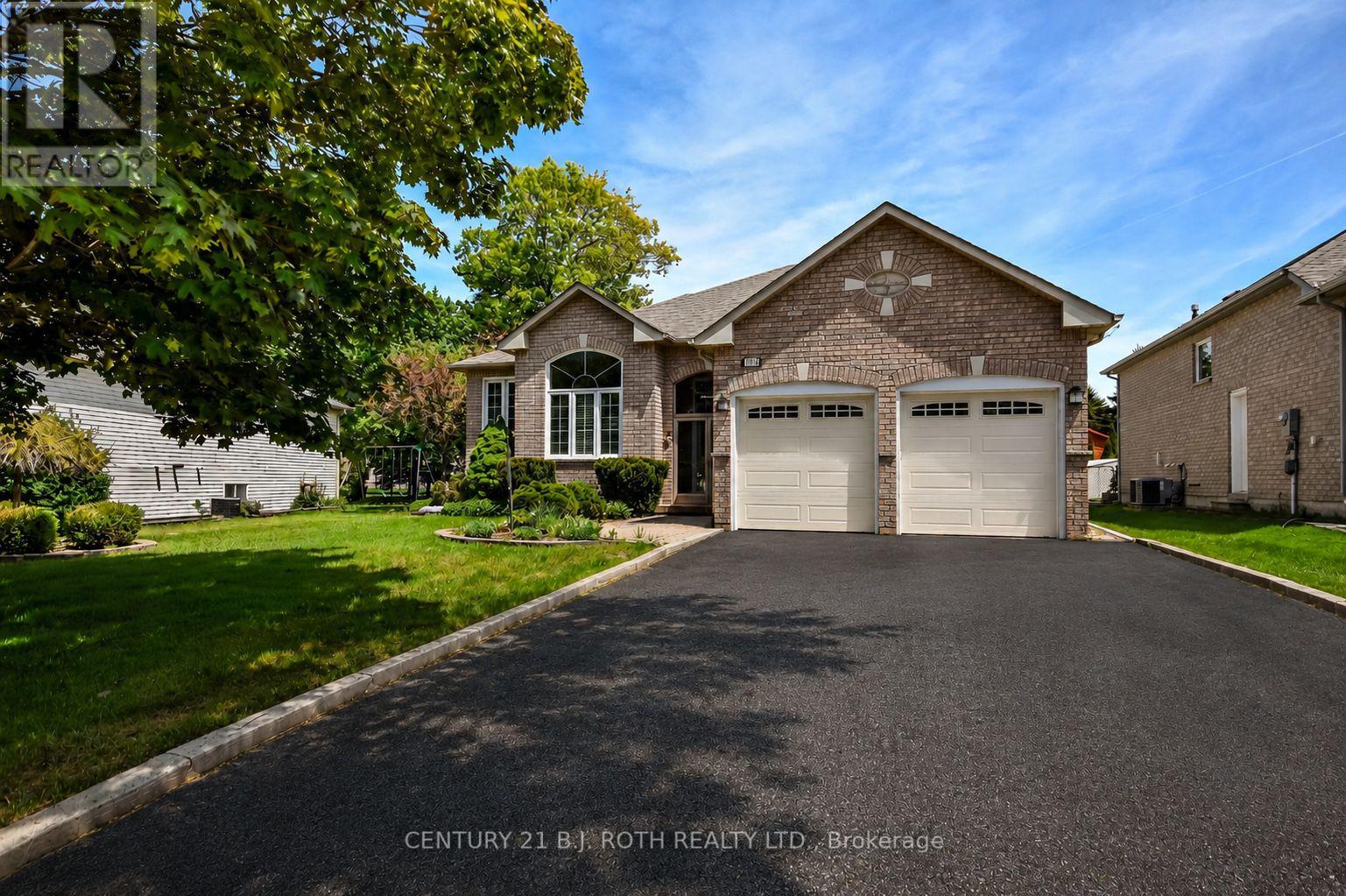 112 Silver Birch Avenue, Wasaga Beach, Ontario  L9Z 1N2 - Photo 1 - S13241956