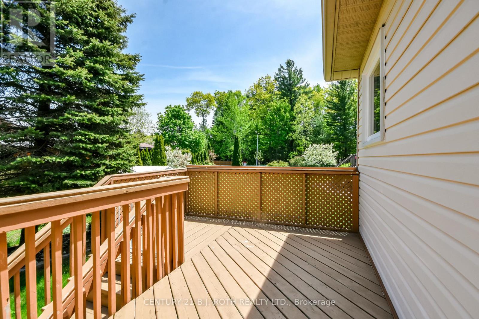 112 Silver Birch Avenue, Wasaga Beach, Ontario  L9Z 1N2 - Photo 36 - S13241956