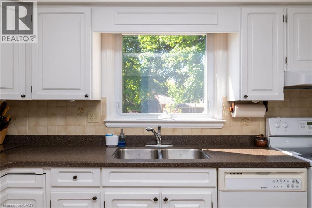 50 Queen Mary Crescent, London, Ontario  N6H 4B4 - Photo 14 - 40836849