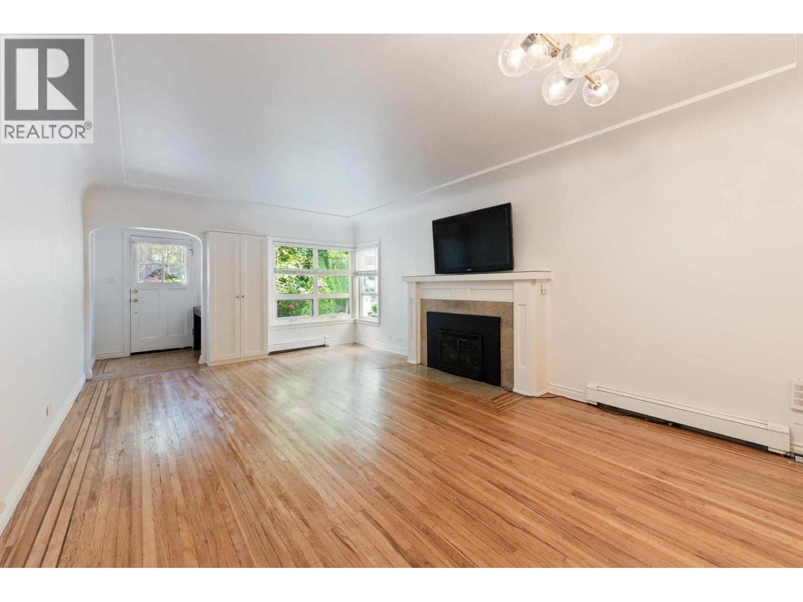 2744 W 10th Avenue, Vancouver, British Columbia  V6K 2J9 - Photo 4 - R3131917