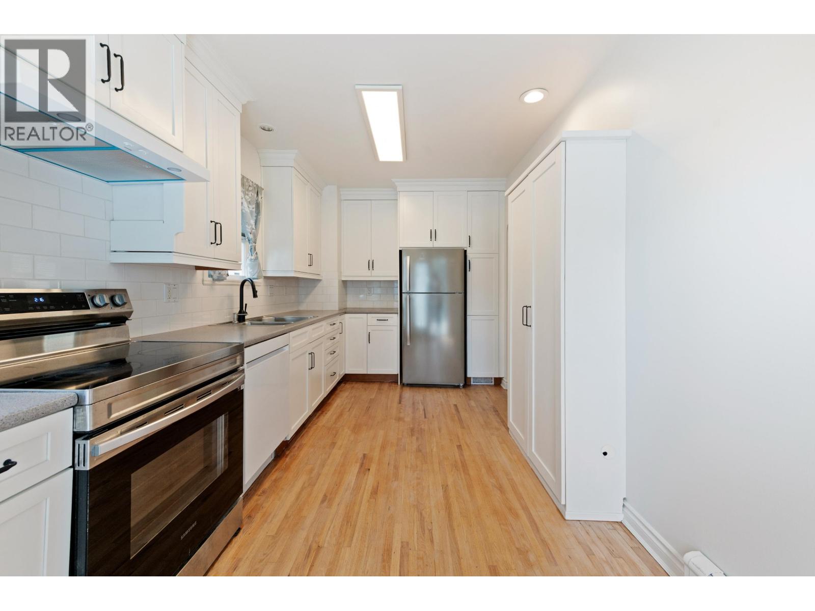 2744 W 10th Avenue, Vancouver, British Columbia  V6K 2J9 - Photo 32 - R3131917
