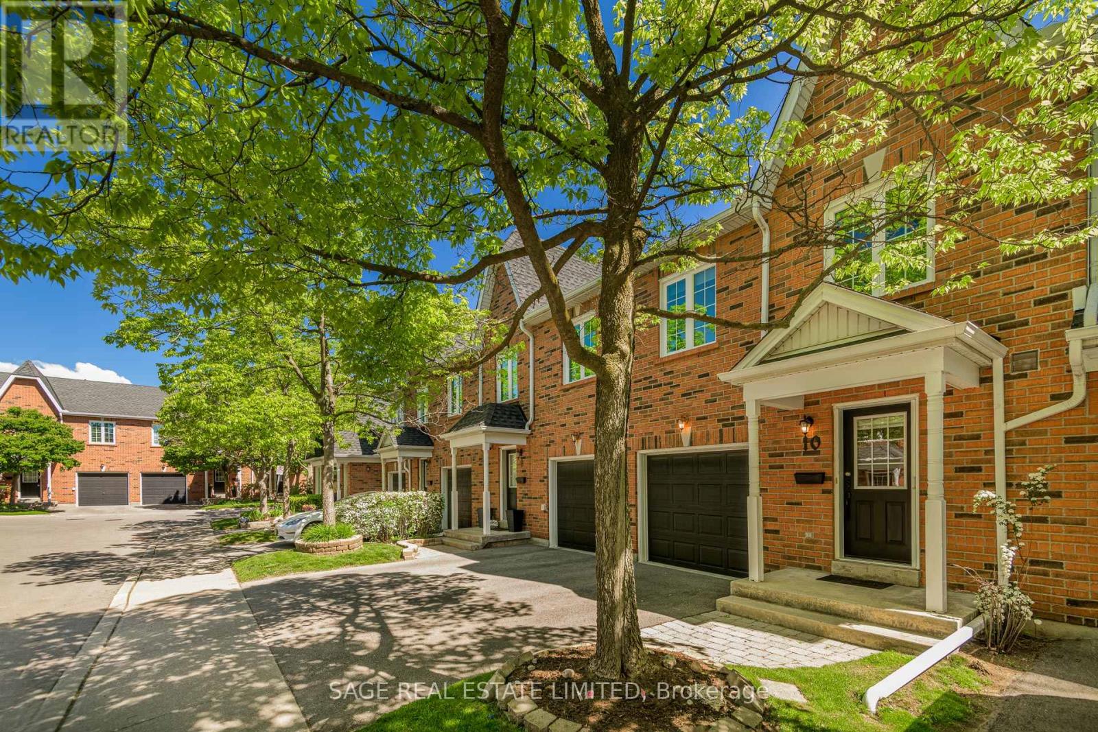 10 - 5427 Lakeshore Road, Burlington, Ontario  L7L 1E1 - Photo 1 - W13241818