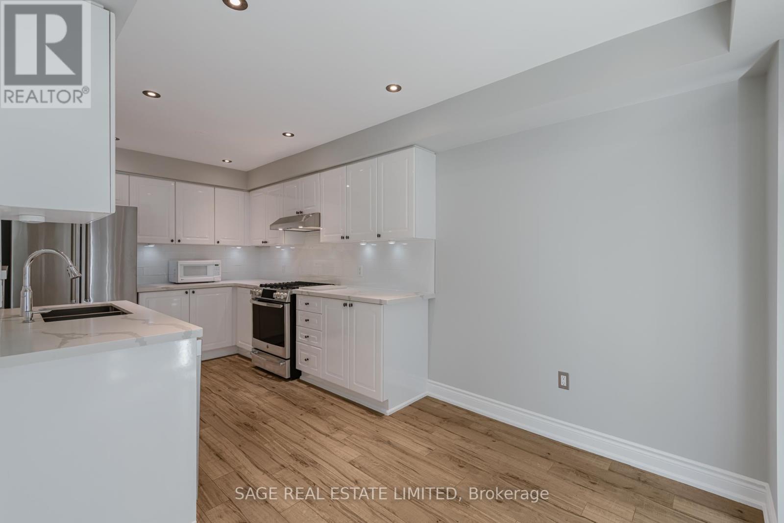 10 - 5427 Lakeshore Road, Burlington, Ontario  L7L 1E1 - Photo 10 - W13241818