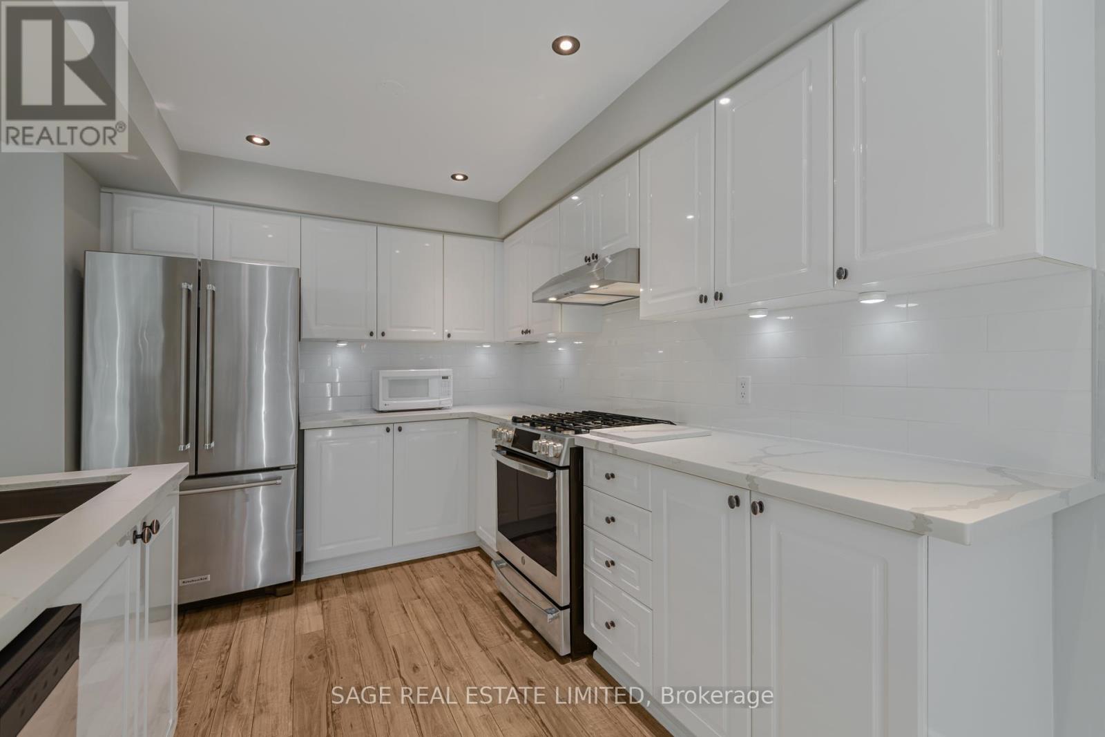 10 - 5427 Lakeshore Road, Burlington, Ontario  L7L 1E1 - Photo 11 - W13241818
