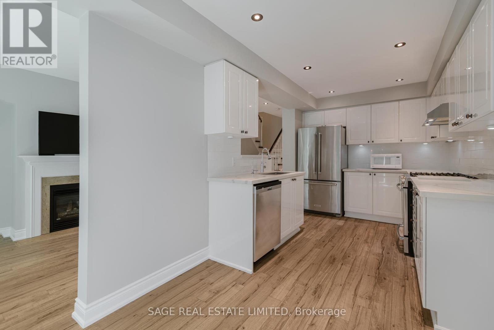 10 - 5427 Lakeshore Road, Burlington, Ontario  L7L 1E1 - Photo 12 - W13241818