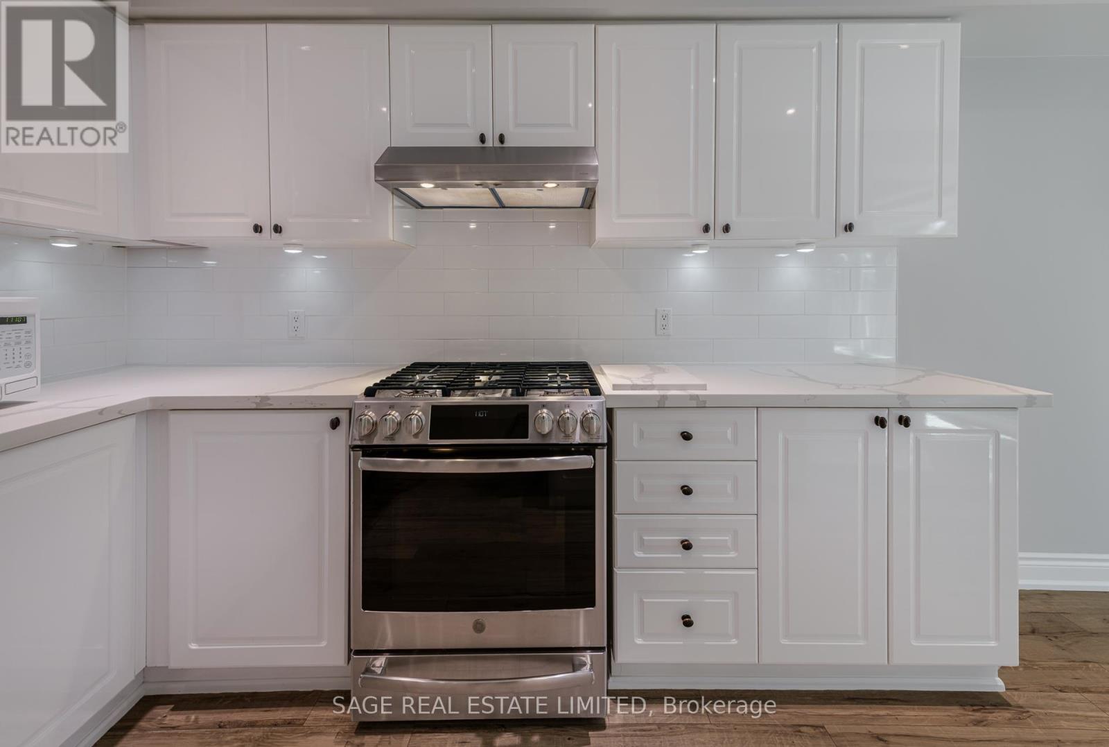 10 - 5427 Lakeshore Road, Burlington, Ontario  L7L 1E1 - Photo 13 - W13241818