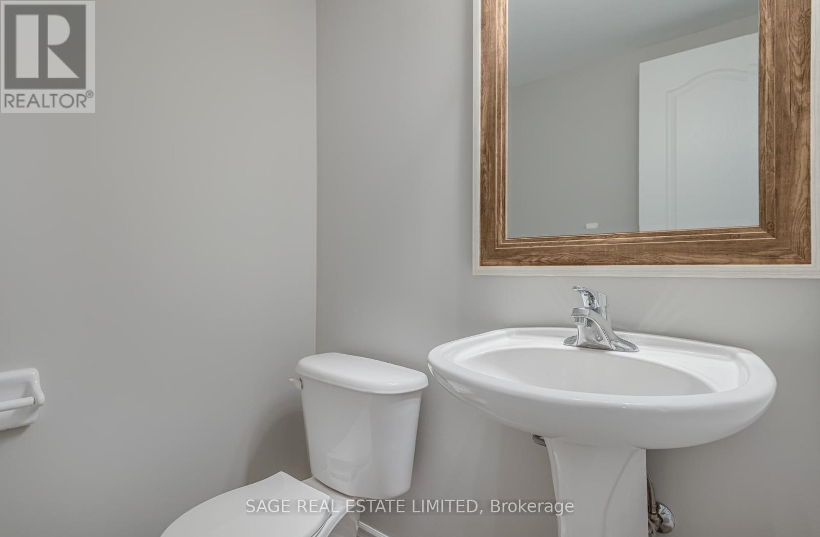 10 - 5427 Lakeshore Road, Burlington, Ontario  L7L 1E1 - Photo 17 - W13241818