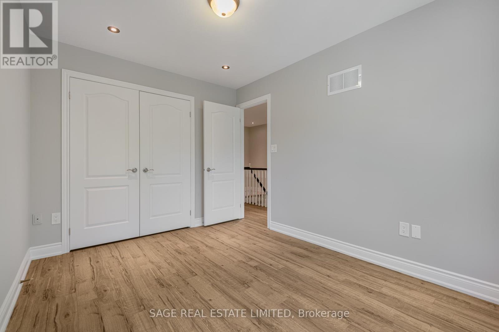 10 - 5427 Lakeshore Road, Burlington, Ontario  L7L 1E1 - Photo 25 - W13241818