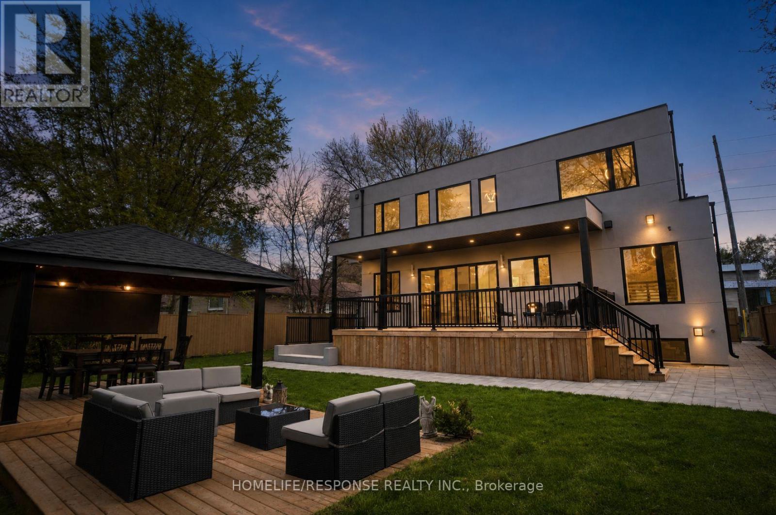 1235 Whittington Road, Mississauga, Ontario  L5J 3J8 - Photo 2 - W13241842