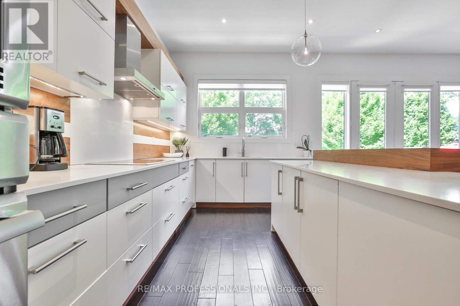 54 Renown Road, Toronto, Ontario  M9A 2E5 - Photo 14 - W13241926
