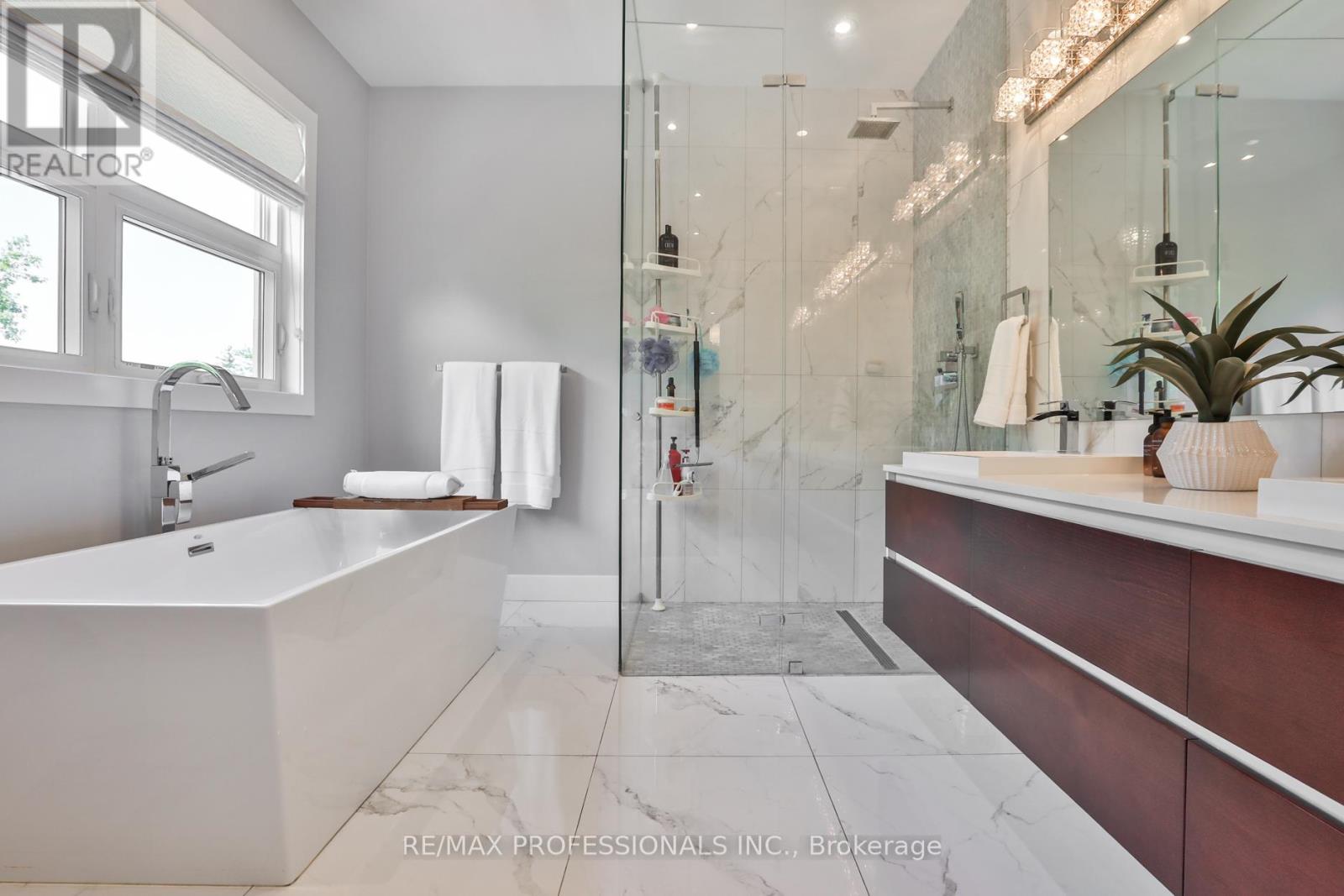 54 Renown Road, Toronto, Ontario  M9A 2E5 - Photo 26 - W13241926