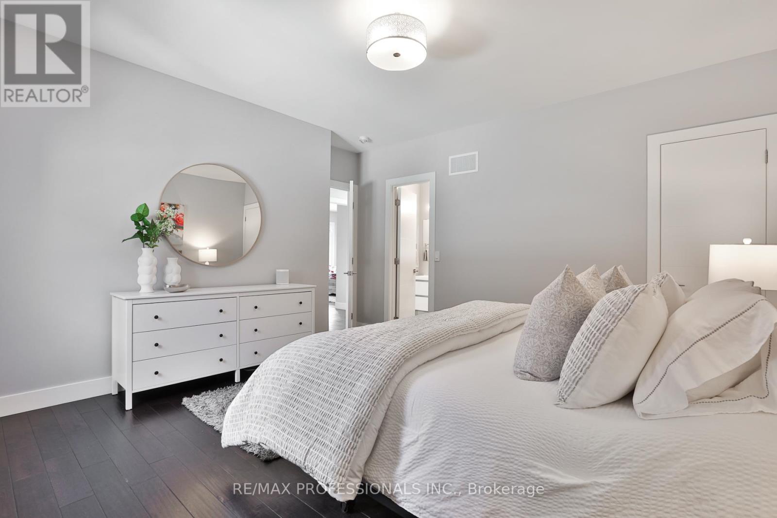 54 Renown Road, Toronto, Ontario  M9A 2E5 - Photo 33 - W13241926