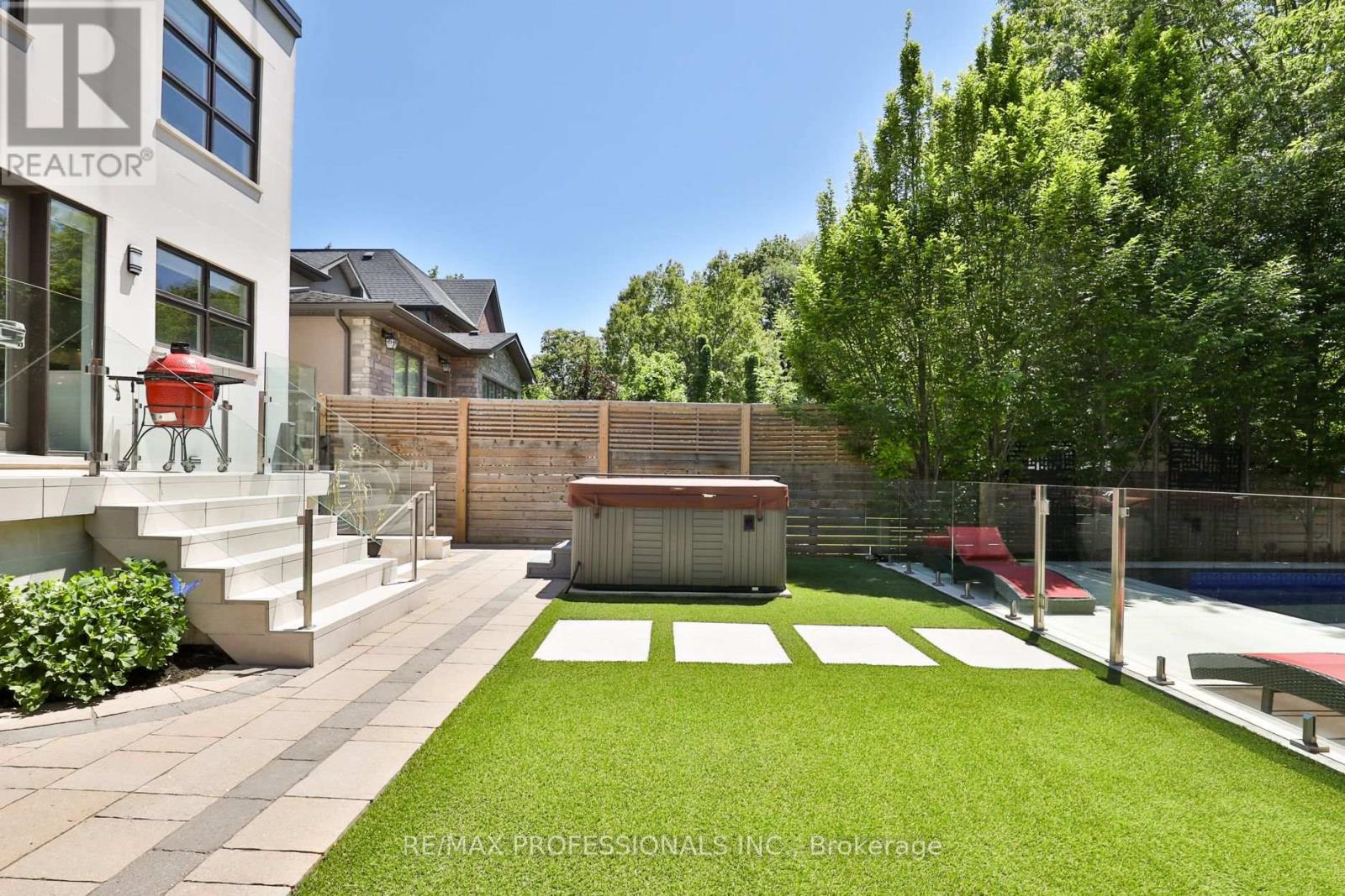 54 Renown Road, Toronto, Ontario  M9A 2E5 - Photo 48 - W13241926